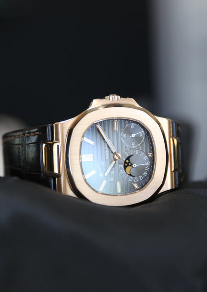 Patek Philippe Nautilus Moonphase 5712R 18K Rose Gold