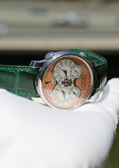 F. P. Journe Chronometre a Resonance 40mm
Off-Catalogue Platinum Salmon Dial