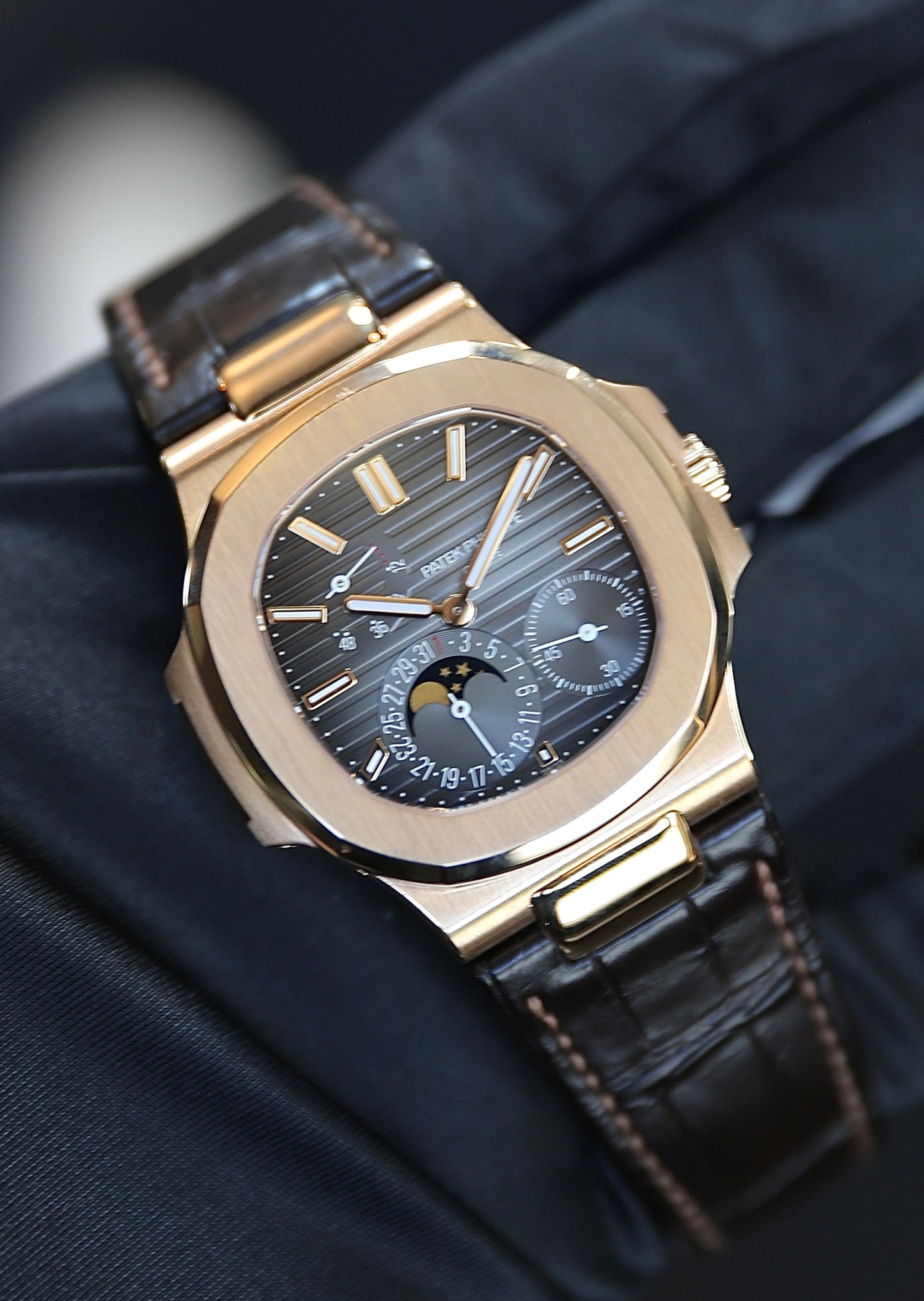 Patek Philippe Nautilus Moonphase 5712R 18K Rose Gold