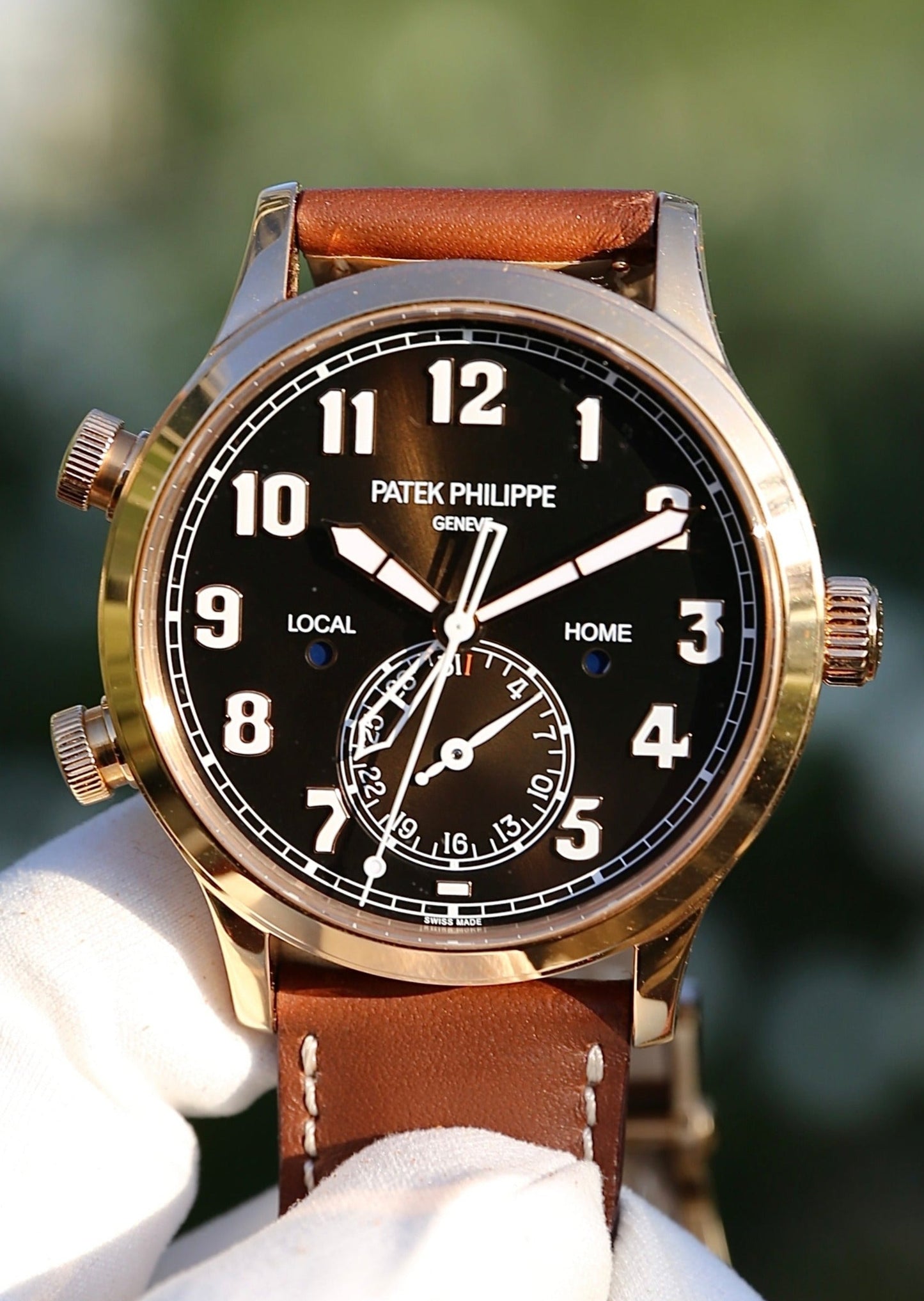 Patek Philippe Calatrava Pilot Travel Time 18k Rose Gold 5524R