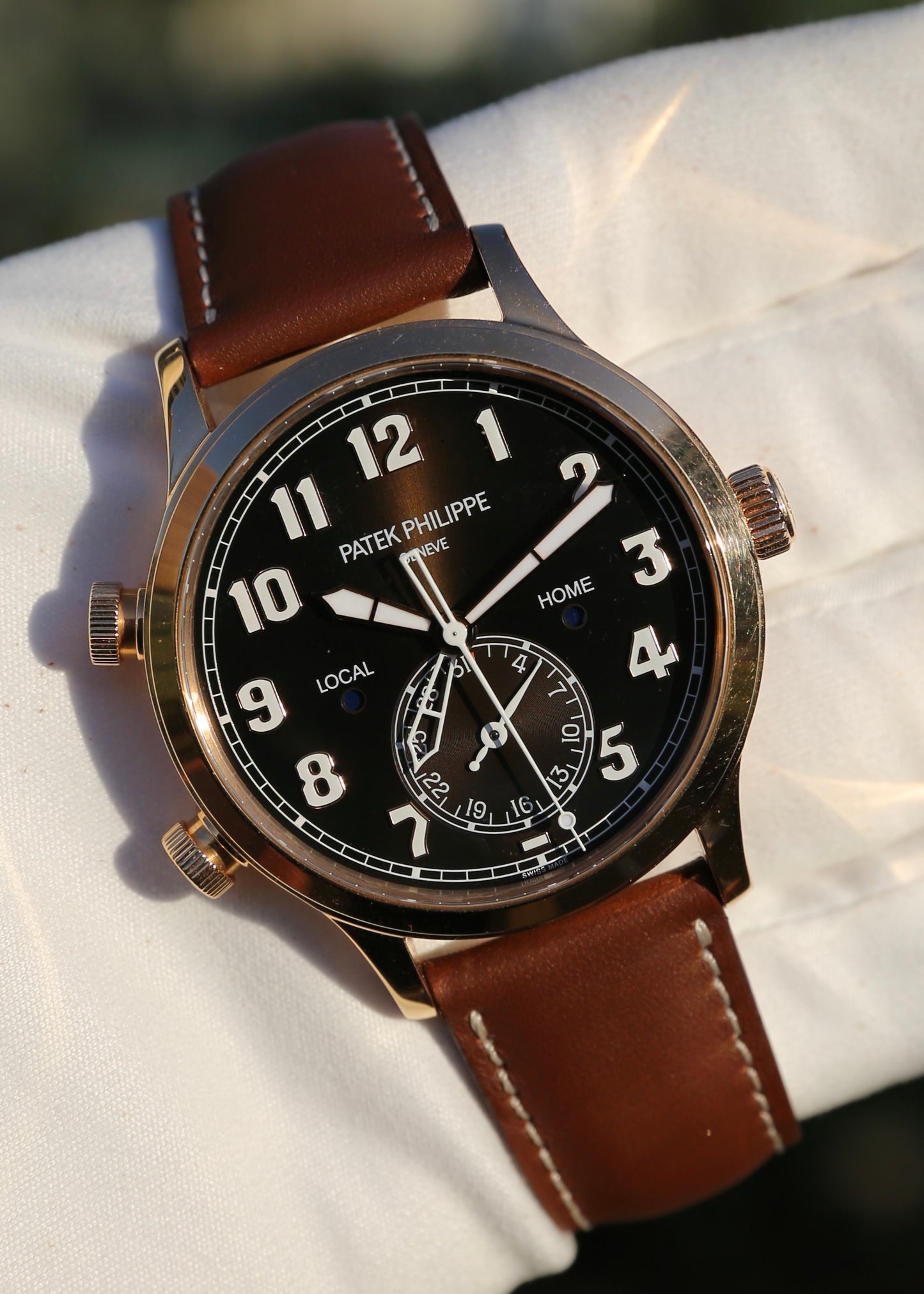 Patek Philippe Calatrava Pilot Travel Time 18k Rose Gold 5524R