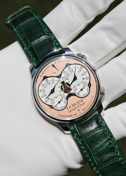 F. P. Journe Chronometre a Resonance 40mm
Off-Catalogue Platinum Salmon Dial